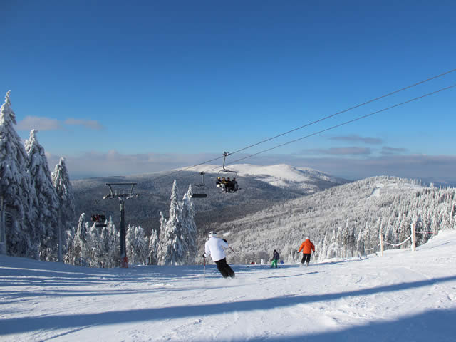 Skiareál Sternstein u Lipna – tajný tip pro rodiny s dětmi jen kousek od hranic.
Ubytovací balíčky Apartmán Lipno lyžování sleva na skipas 3/4/5  z 5 dnů na Hochficht.