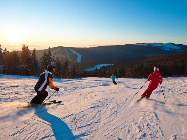 Skiareál Sternstein u Lipna – tajný tip pro rodiny s dětmi jen kousek od hranic.
Ubytovací balíčky Apartmán Lipno lyžování sleva na skipas 3/4/5  z 5 dnů na Hochficht.